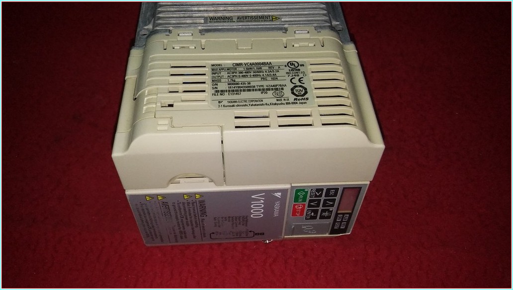 YASKAWA CIMR-VC4A0004BAA 1,5KW V1000 INPUT 380V SÜRÜCÜ V1000 1,5KW FANSIZ SOGUTUCU