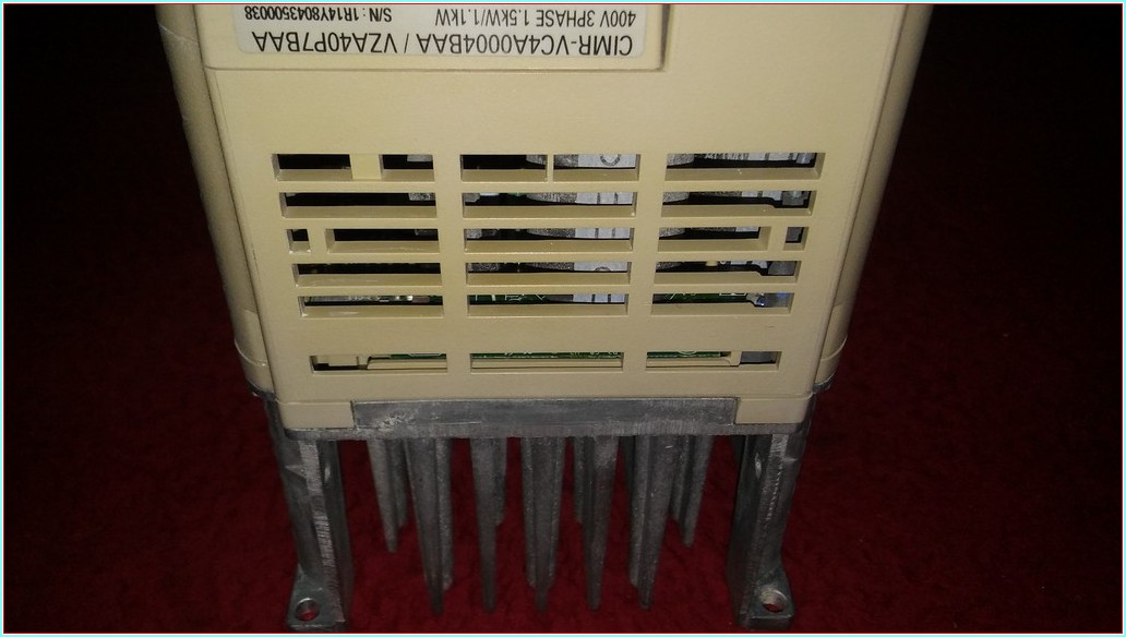 YASKAWA CIMR-VC4A0004BAA 1,5KW V1000 INPUT 380V SÜRÜCÜ V1000 1,5KW FANSIZ SOGUTUCU
