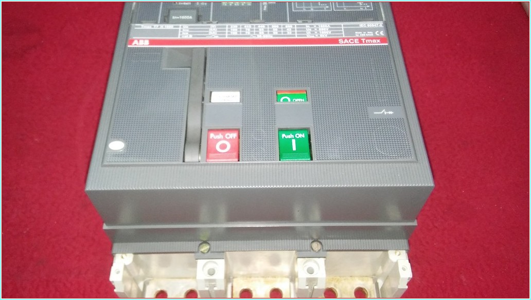 ABB SACE TMAX T7 H 1600 SACE PR231 P 1600A KURMALI TİP KESİCİ