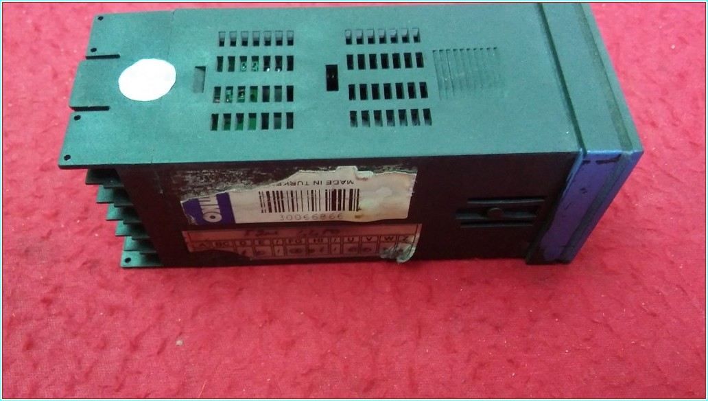 EMKO EZM-4450 ÜNİVERSAL GİRİŞLİ PROGRAMLANABİLİR TİMER ÇİFT SIRALI 6 HANELİ ZAMAN RÖLESİ