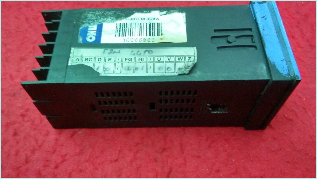 EMKO EZM-4450 ÜNİVERSAL GİRİŞLİ PROGRAMLANABİLİR TİMER ÇİFT SIRALI 6 HANELİ ZAMAN RÖLESİ