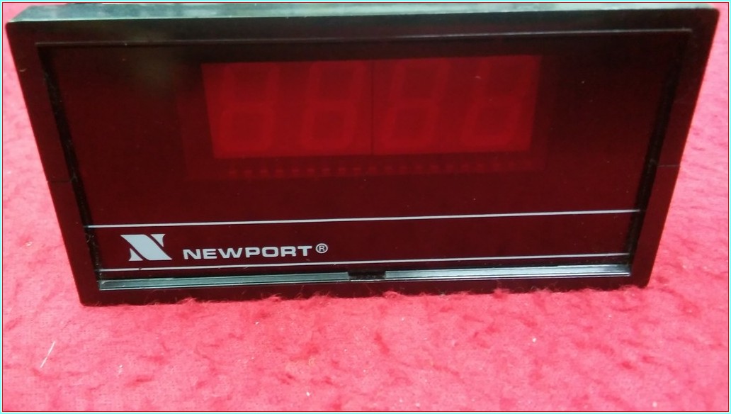 NEWPORT ELECTRONICS INC 202A-P2 MİKROVOLTMETRE