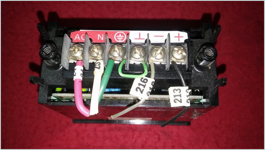 NEWPORT ELECTRONICS INC 202A-P2 MİKROVOLTMETRE