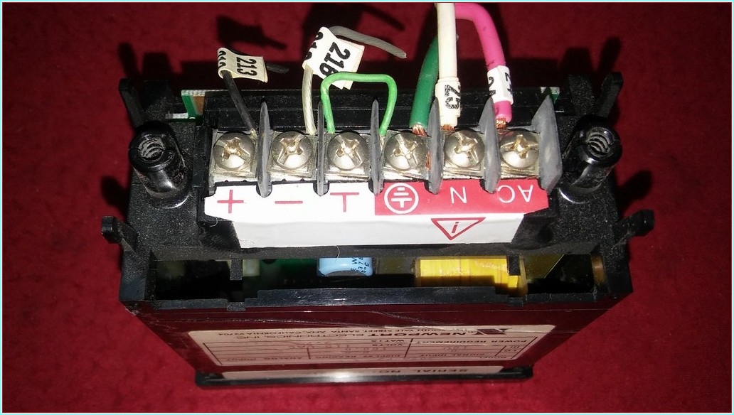 NEWPORT ELECTRONICS INC 202A-P2 MİKROVOLTMETRE