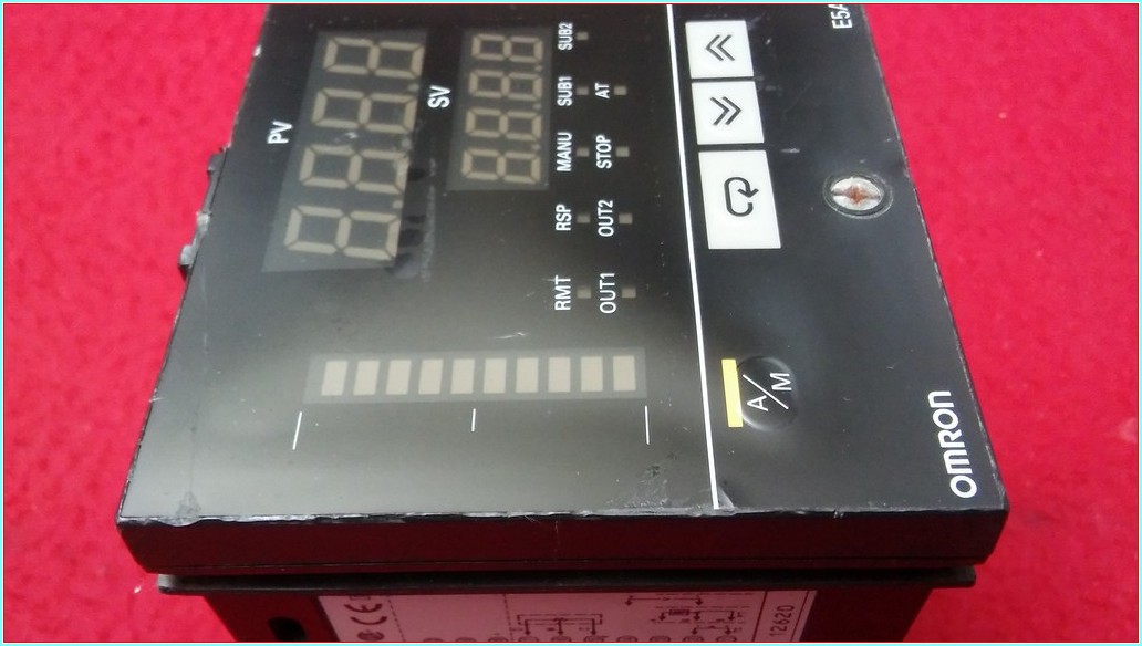 OMRON E5AK E5AK-PRR2-500 SICAKLIK PROSES KONUM KONTROL CİHAZI