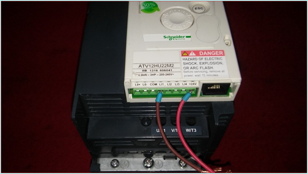 ATV12HU22M2 SCHNEİDER
