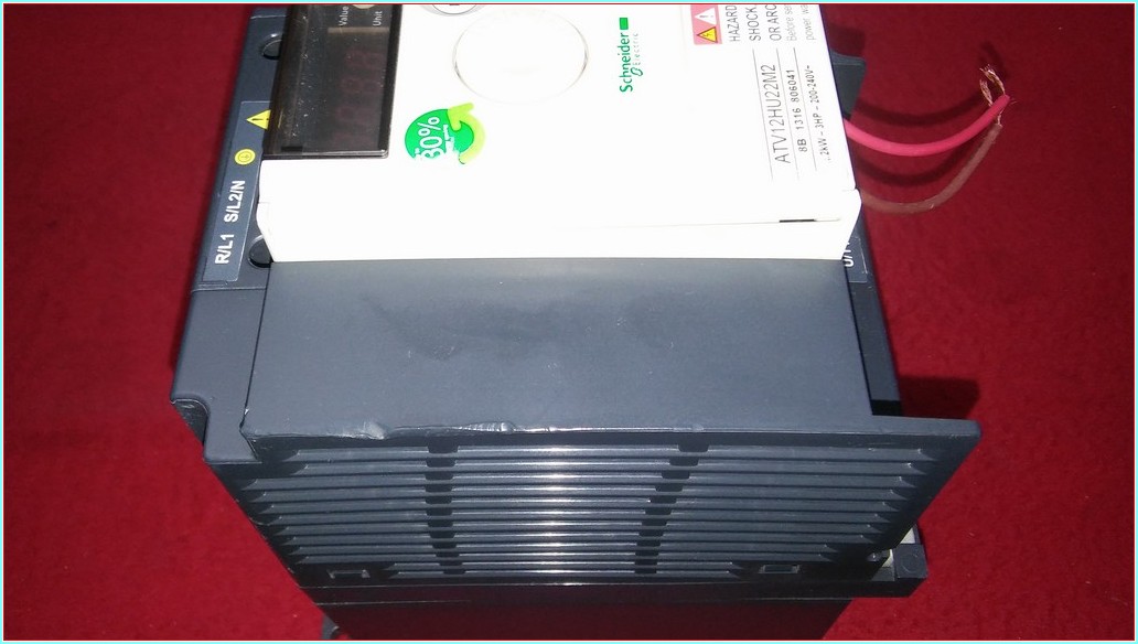 ATV12HU22M2 SCHNEİDER