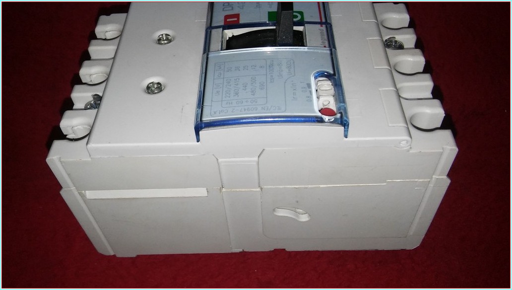 LEGRAND DPX3 160 3P 100A TMŞ SIFIRDAN FARKI FİYATI