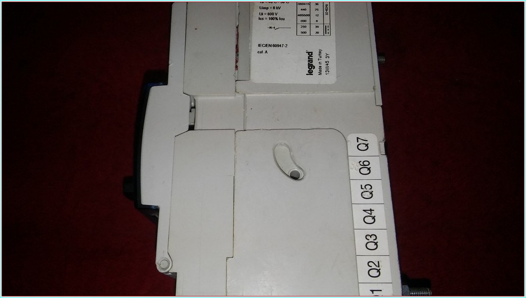 LEGRAND DPX3 160 3P 100A TMŞ SIFIRDAN FARKI FİYATI