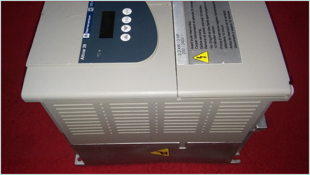 TELEMECANİQUE ATV28HU41M2 2,2KW SÜRÜCÜ SCHNEİDER
