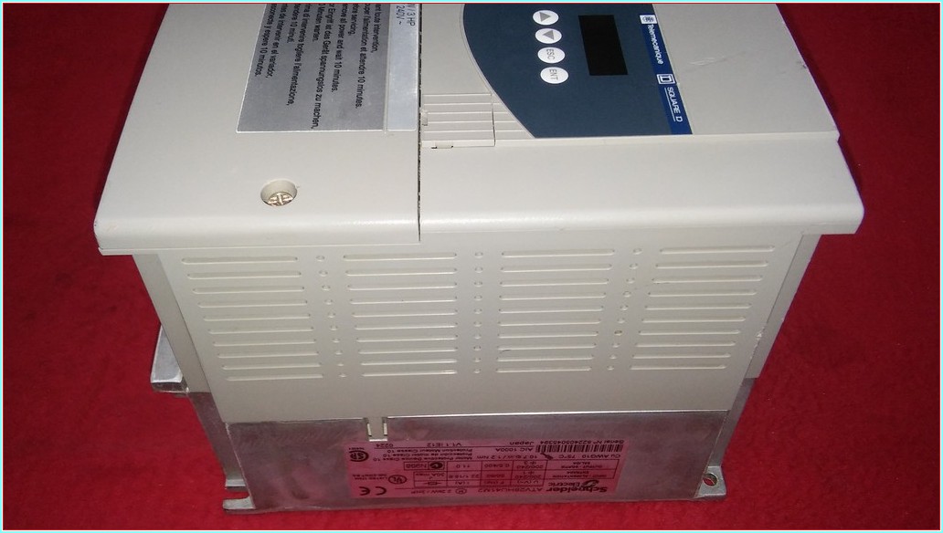 TELEMECANİQUE ATV28HU41M2 2,2KW SÜRÜCÜ SCHNEİDER