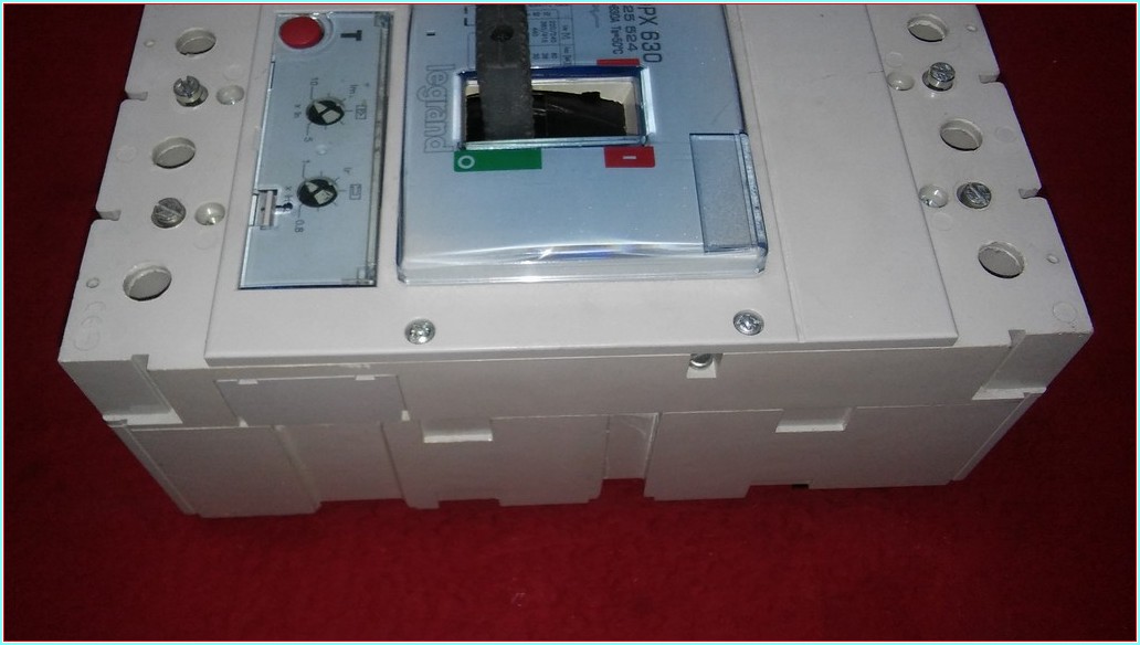 LEGRAND DPX 630 125 524 630A TMŞ SIFIRDAN FARKI FİYATI