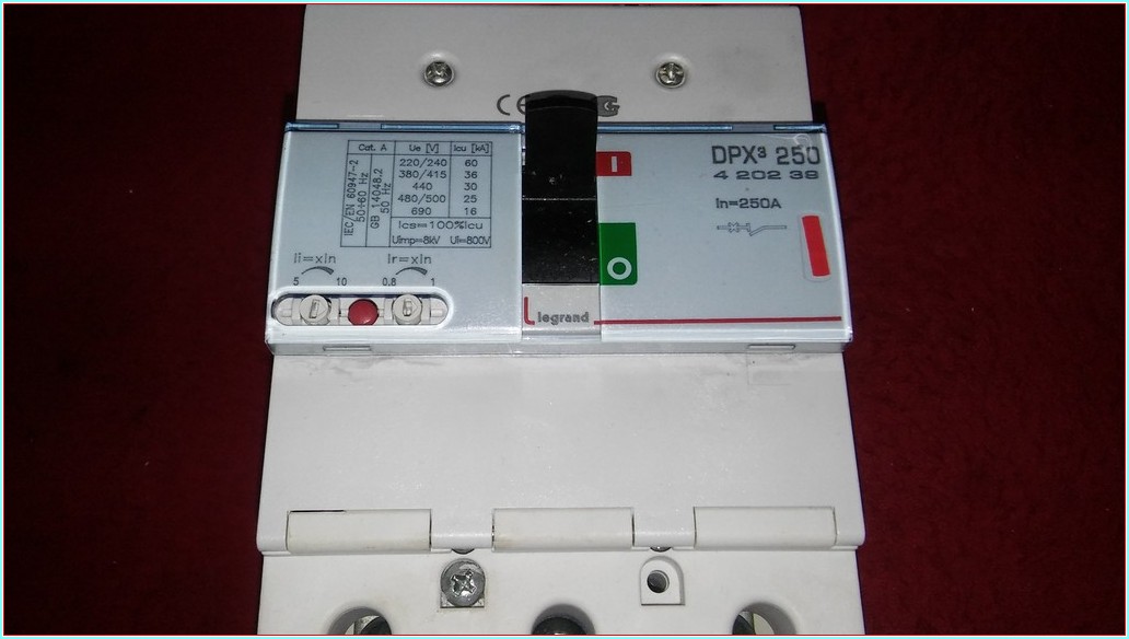LEGRAND DPX3 250 3P 420 239 250A TMŞ SIFIRDAN FARKI FİYATI 4 202 39