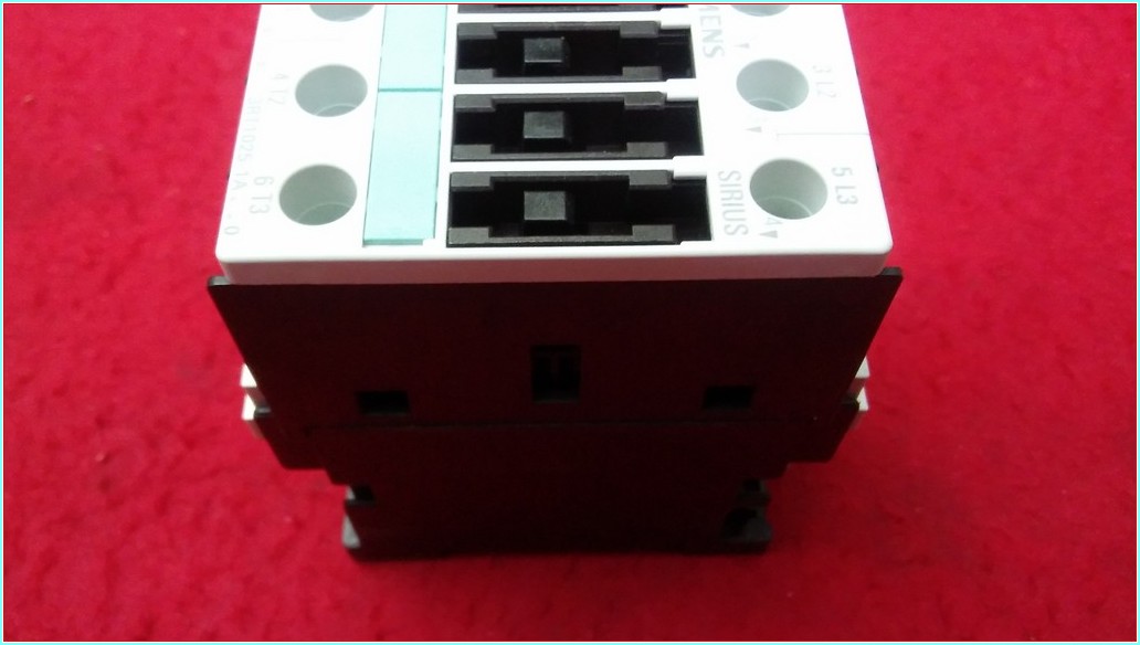 SIEMENS 3RT1025-1AP00 7,5KW KONTAKTÖR