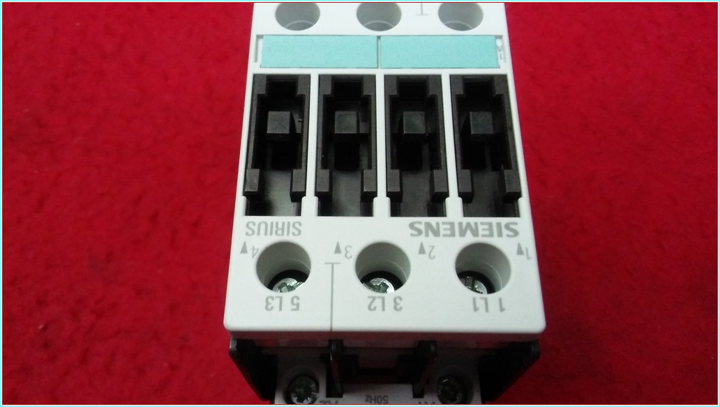 SIEMENS 3RT1025-1AP00 7,5KW KONTAKTÖR