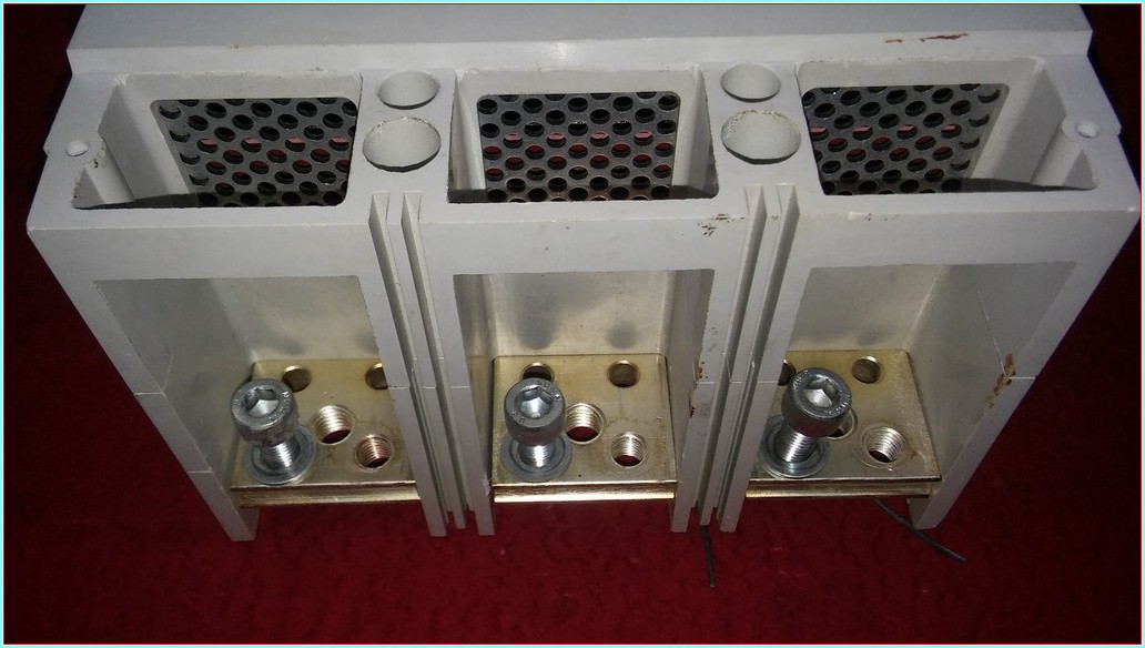 LEGRAND DPX3 1600 4 222 53 1000A TMŞ SIFIRDAN FARKI FİYATI