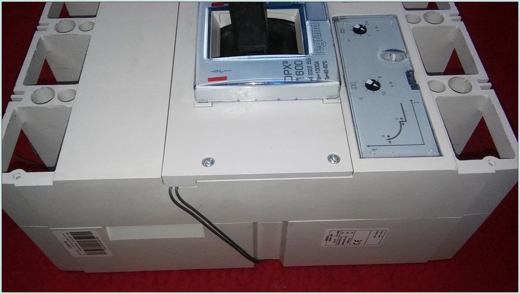 LEGRAND DPX3 1600 4 222 53 1000A TMŞ SIFIRDAN FARKI FİYATI