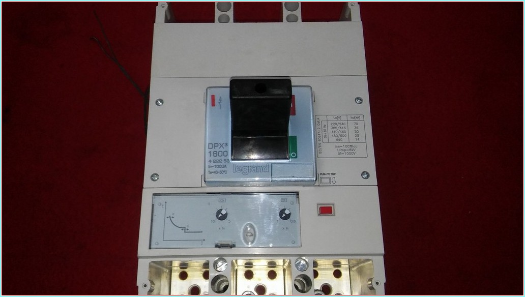 LEGRAND DPX3 1600 4 222 53 1000A TMŞ SIFIRDAN FARKI FİYATI