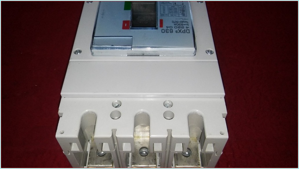 LEGRAND DPX3 630 630A 4 220 04 TMŞ ŞALTER SIFIRDAN FARKI FİYATI