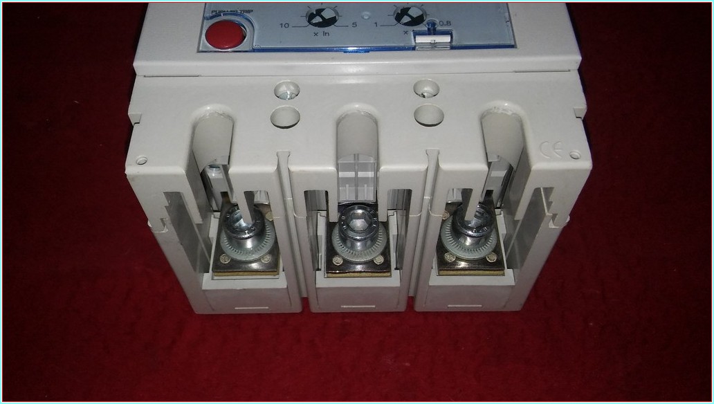 LEGRAND DPX3 630 4 220 02 400A TMŞ SIFIRDAN FARKI FİYATI