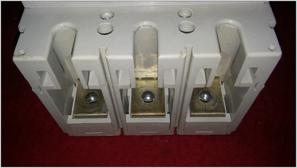 LEGRAND DPX3 630 4 220 02 400A TMŞ SIFIRDAN FARKI FİYATI