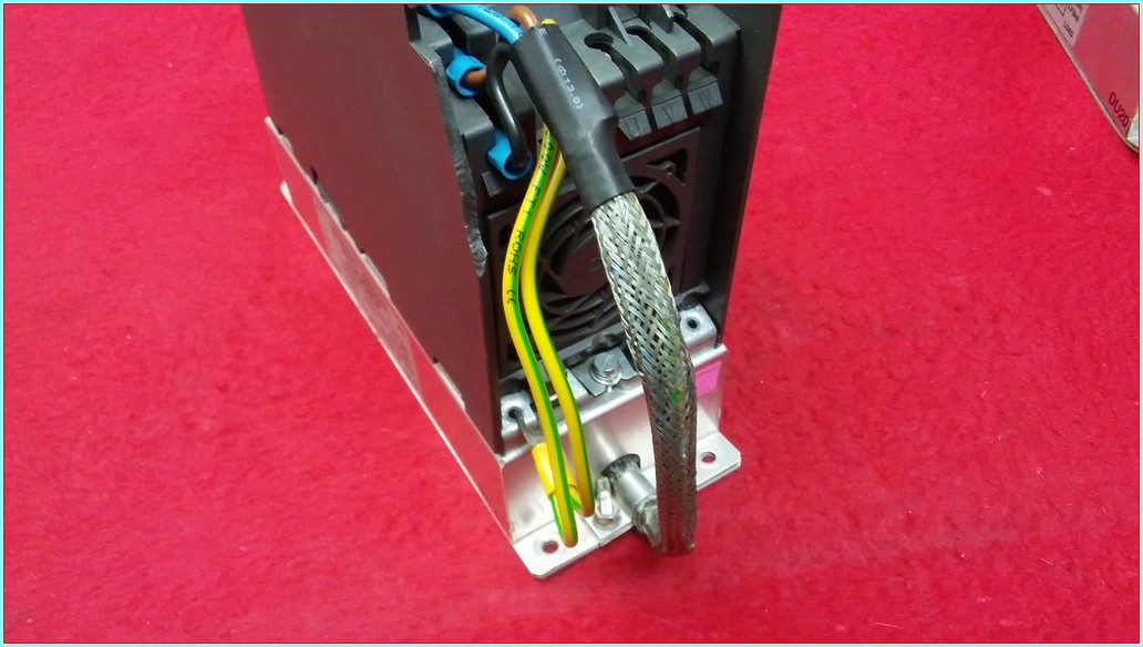 SIEMENS 6SE6440-2FA00-6AD0 HARMONİK FİLİTRE EPCOS