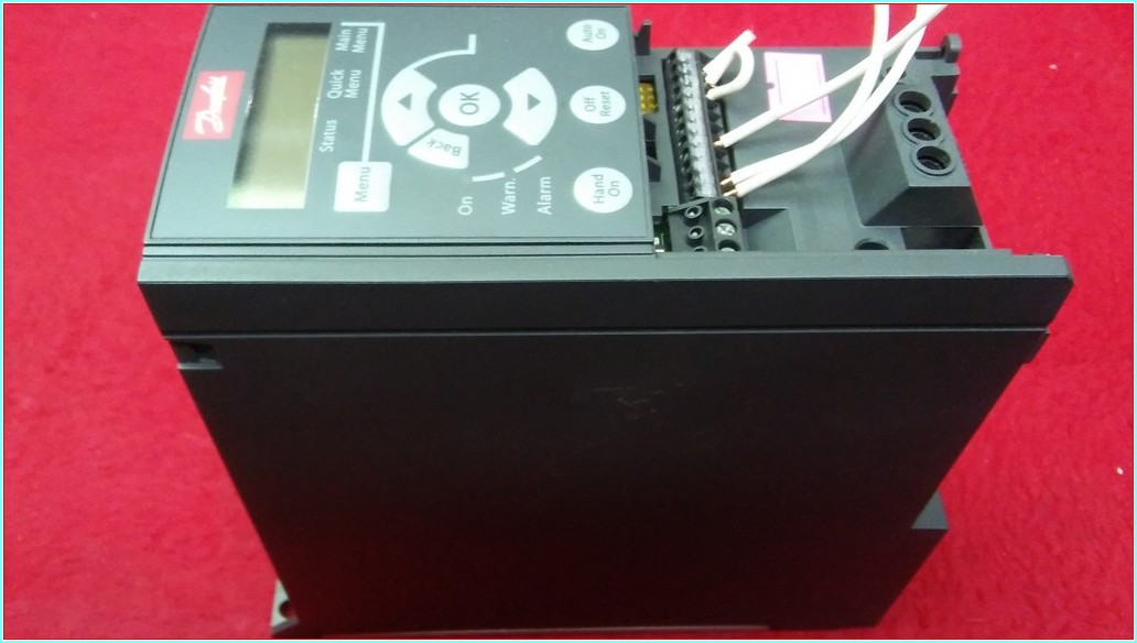DANFOSS FC-051P2K2T4E20H3BXCXXXSXXX 2,2KW 380V SÜRÜCÜ SIFIRDAN