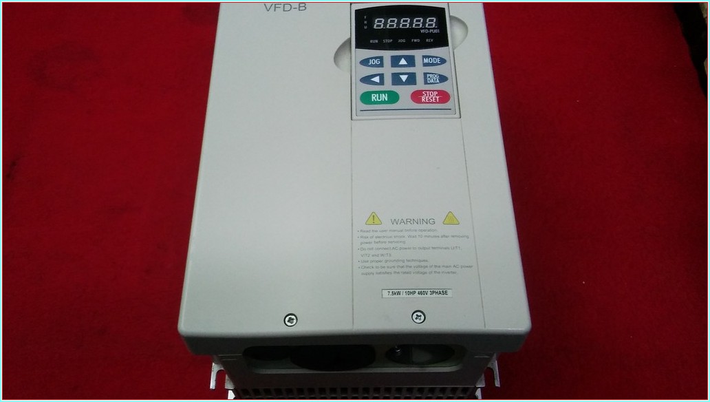 DELTA VFD075B43A 13,7KVA 7,5KW SÜRÜCÜ