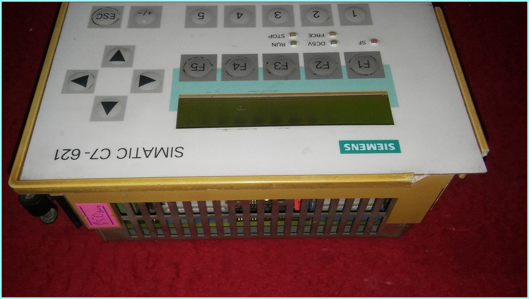 SIEMENS 6ES7621-1AD01-0AE3 6ES7 621-1AD01-0AE3 SIMATIC C7-621 OPARATÖR PANEL