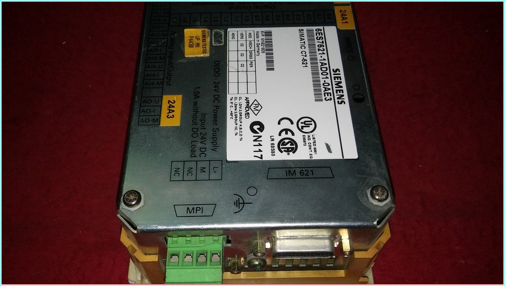 SIEMENS 6ES7621-1AD01-0AE3 6ES7 621-1AD01-0AE3 SIMATIC C7-621 OPARATÖR PANEL