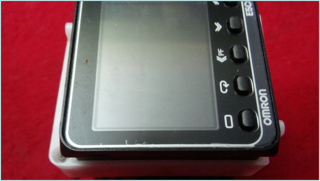 OMRON E5CC-RX3A5M-000 E5CC ISI KONTROL 1 RÖLE 3 ALARM CIKIŞ SIFIR KUTULU
