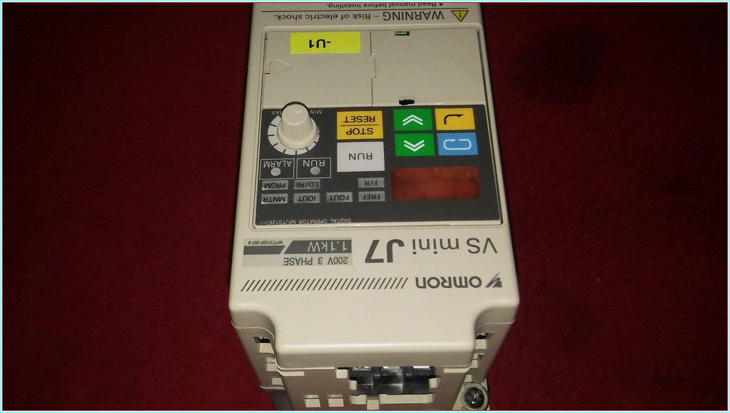 OMRON CIMR-J7AZ20P7 VS MİNİ J7 YASKAWA 1,1KW SÜRÜCÜ 1,1 KW INVERTER