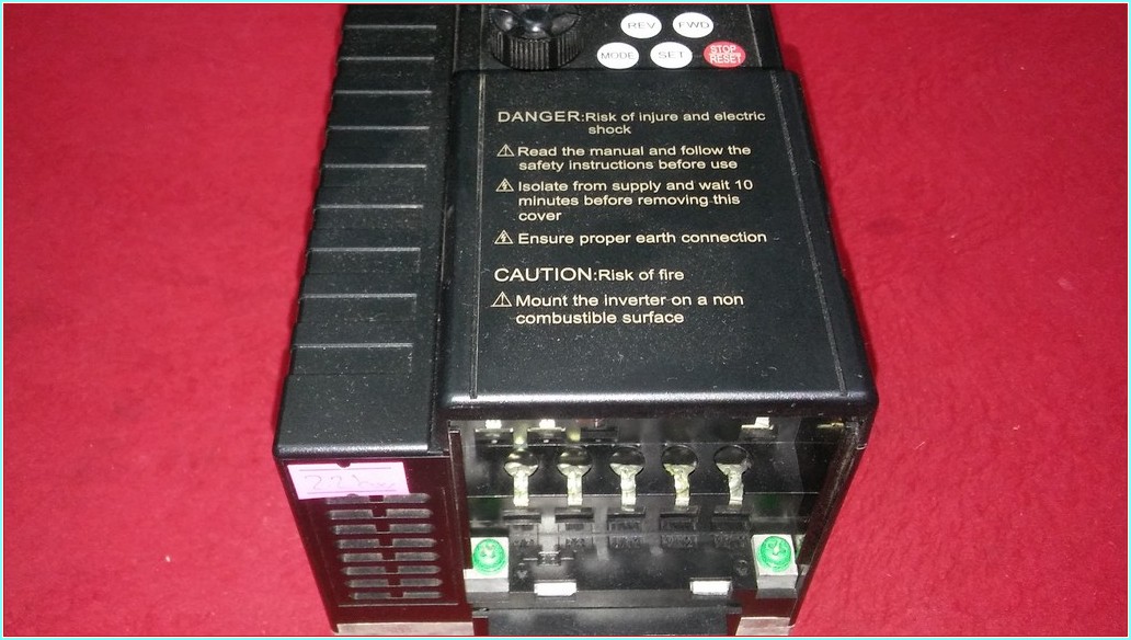 SHİHLİN SS2-021-2.2K 2,2KW SÜRÜCÜ SIFIRDAN FARKI FİYATI