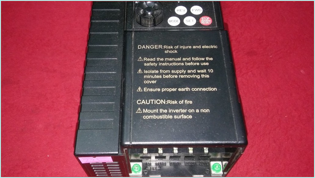 SHİHLİN SS2-021-2.2K 2,2KW SÜRÜCÜ SIFIRDAN FARKI FİYATI