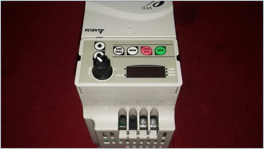 DELTA VFD007E21A 0,75KW SÜRÜCÜ VFD E