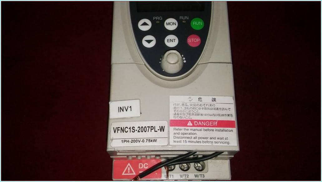 TOSHIBA VFNC1S-2007PL-W R4 TRANSISTOR INVERTER 0,75KW SÜRÜCÜ SIFIRDAN FARKI FİYATI