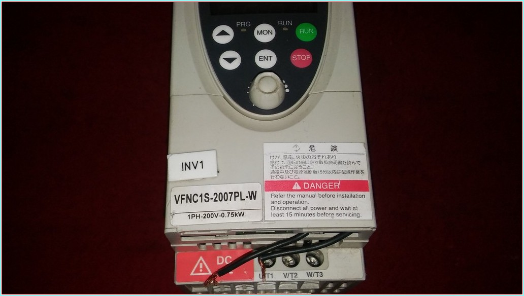 TOSHIBA VFNC1S-2007PL-W R4 TRANSISTOR INVERTER 0,75KW SÜRÜCÜ SIFIRDAN FARKI FİYATI
