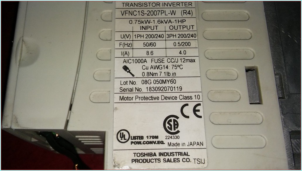 TOSHIBA VFNC1S-2007PL-W R4 TRANSISTOR INVERTER 0,75KW SÜRÜCÜ SIFIRDAN FARKI FİYATI