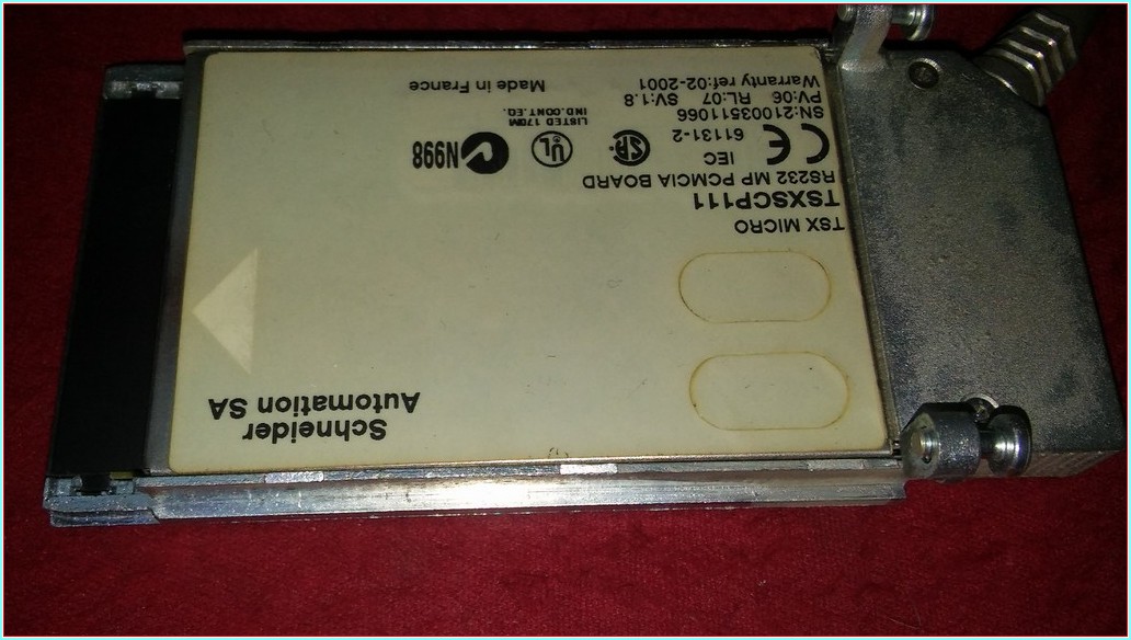 SCHNEİDER TSXSCP111 TSX MICRO AUTOMATİON SA RS232 MP PCMCIA BOARD HAFIZA KARTI