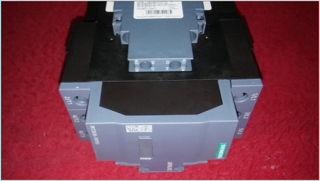 SIEMENS 3RT2636-1AP03 SIRIUS  50KVAR REAKTİF KONTAKTÖR SIFIRDAN FARKI FİYATI