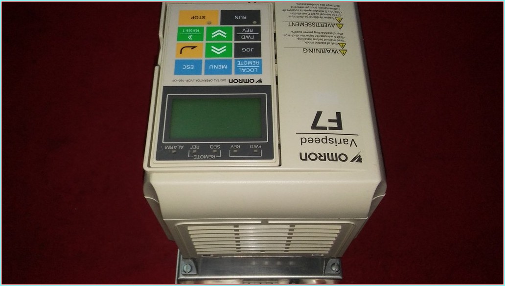 OMRON CIMR-F7Z42P2 YASKAWA 2,2KW 380V SÜRÜCÜ