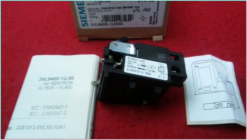 SIEMENS 3VL9400-1UH00 3VL94001UH00 220-250VAC VL160-400A KADAR DÜŞÜK GERİLİM BOBİNİ