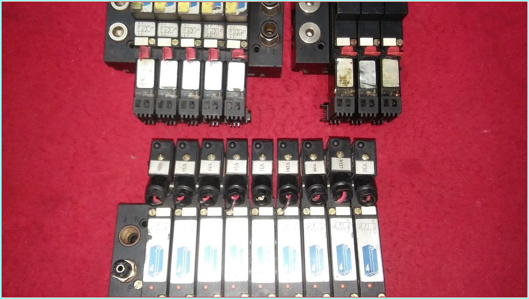 BURKERT 5470 151362 8BAR PNOMATİK SOLENOİD VALF 017468 