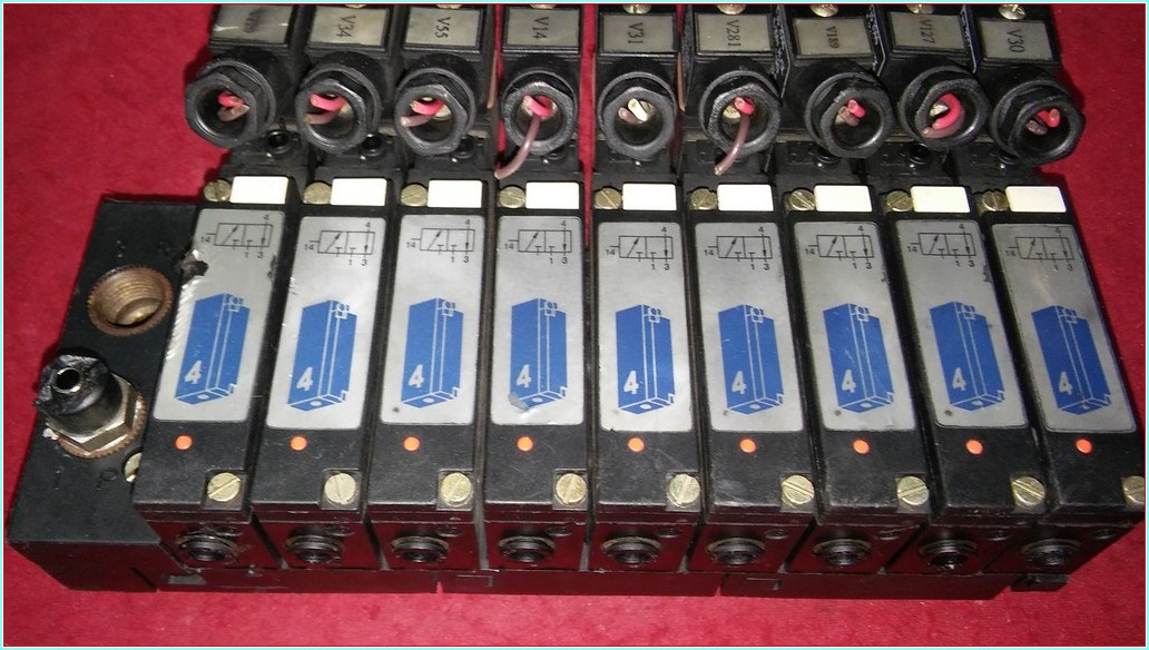 BURKERT 5470 151362 8BAR PNOMATİK SOLENOİD VALF 017468 