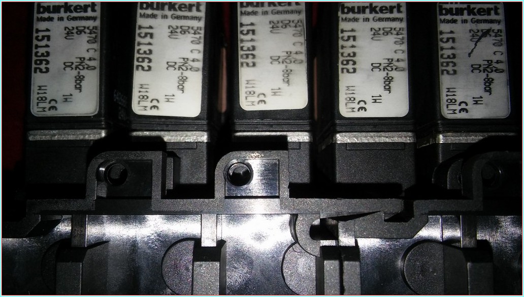 BURKERT 5470 151362 8BAR PNOMATİK SOLENOİD VALF 017468 