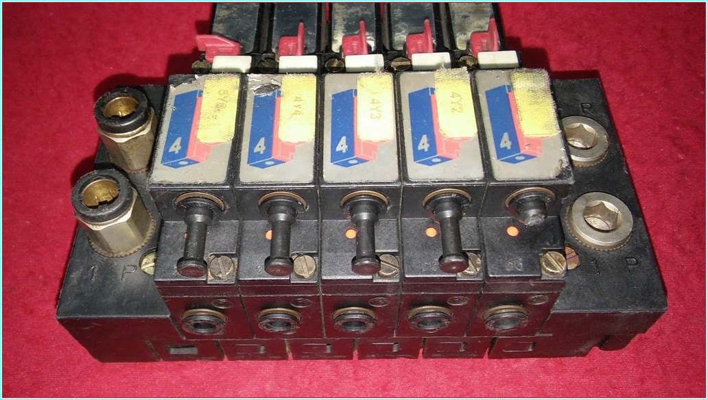 BURKERT 5470 151362 8BAR PNOMATİK SOLENOİD VALF 017468 