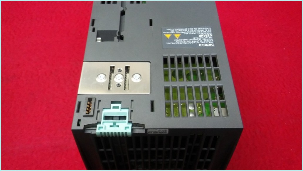 SIEMENS 6SL3224-0BE23-0UA0 SINAMICS POWER MODULE 240 3,0KW 7,7A SÜRÜCÜ