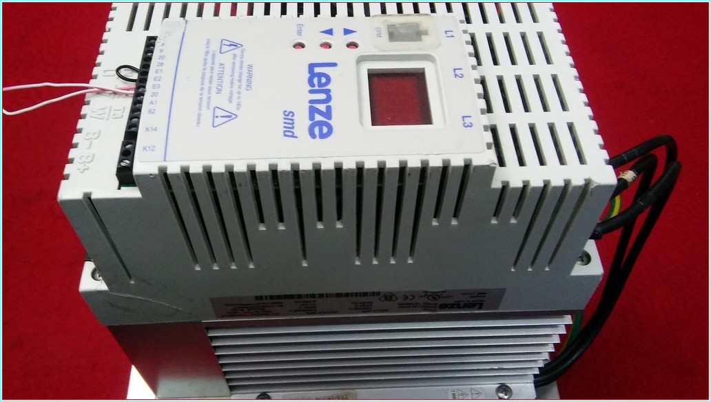 LENZE ESMD113L4TXA ESMD SMD 11KW SÜRÜCÜ