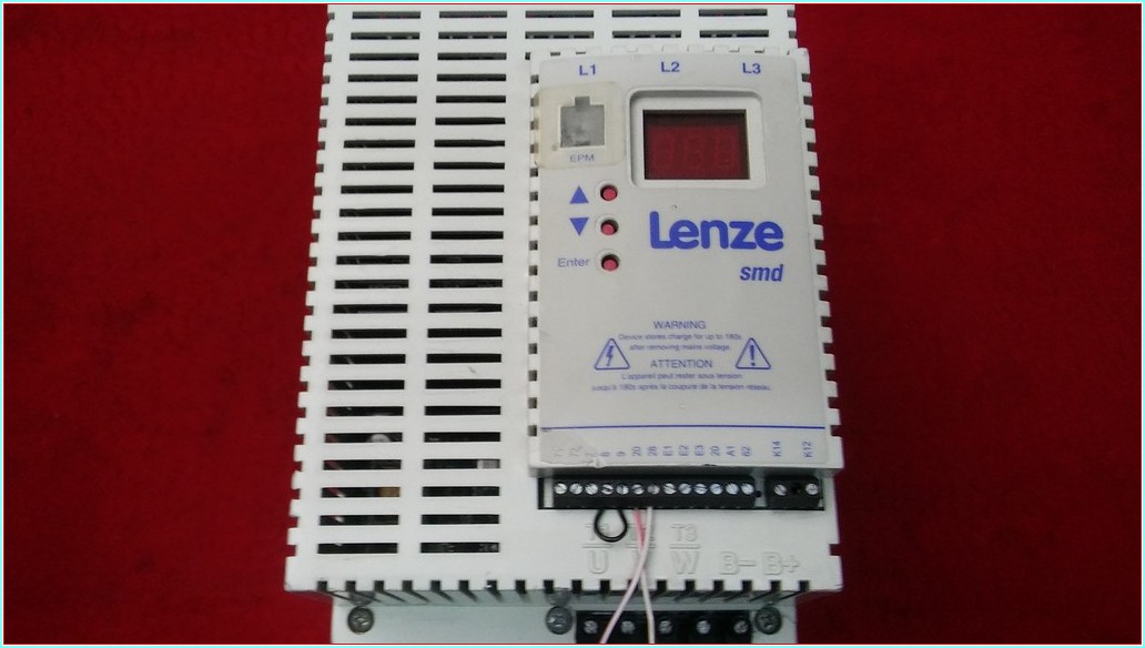 LENZE ESMD113L4TXA ESMD SMD 11KW SÜRÜCÜ
