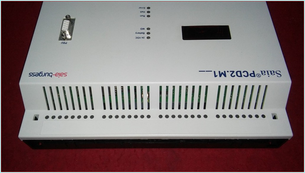 SAİA-BURGESS PCD2.M120 KONTROL CİHAZI ANA İŞLEMCİ BİRİMİNE 24VDC 8 MODÜLLERİ
